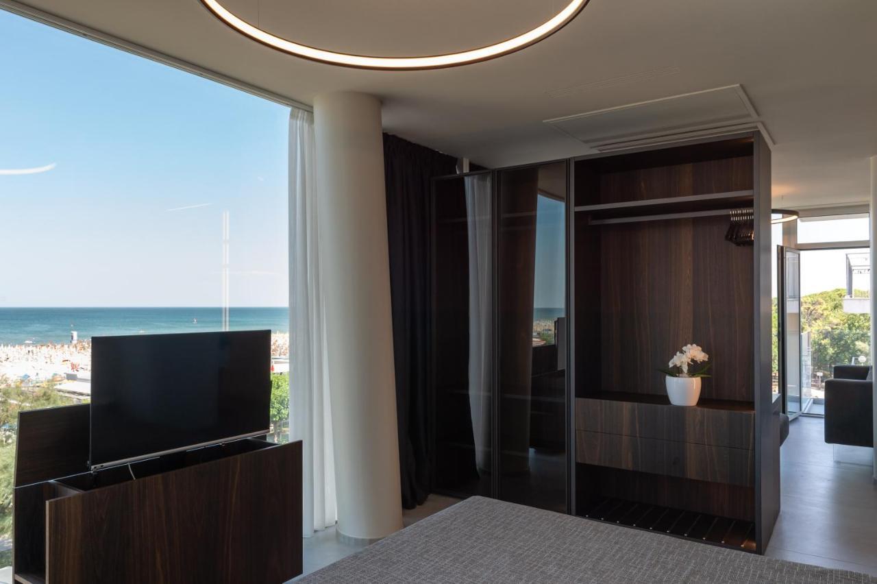 Hotel Commodore Cervia Buitenkant foto