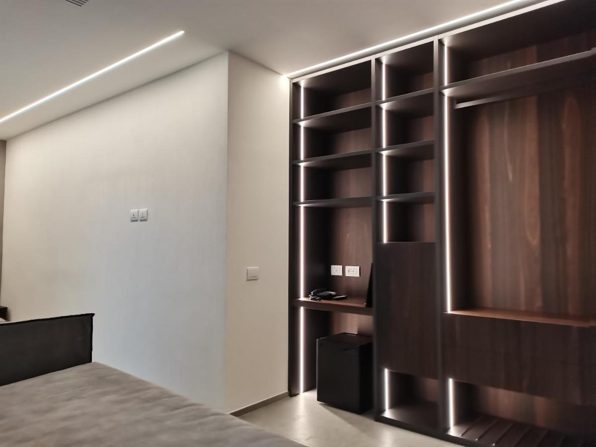 Hotel Commodore Cervia Buitenkant foto