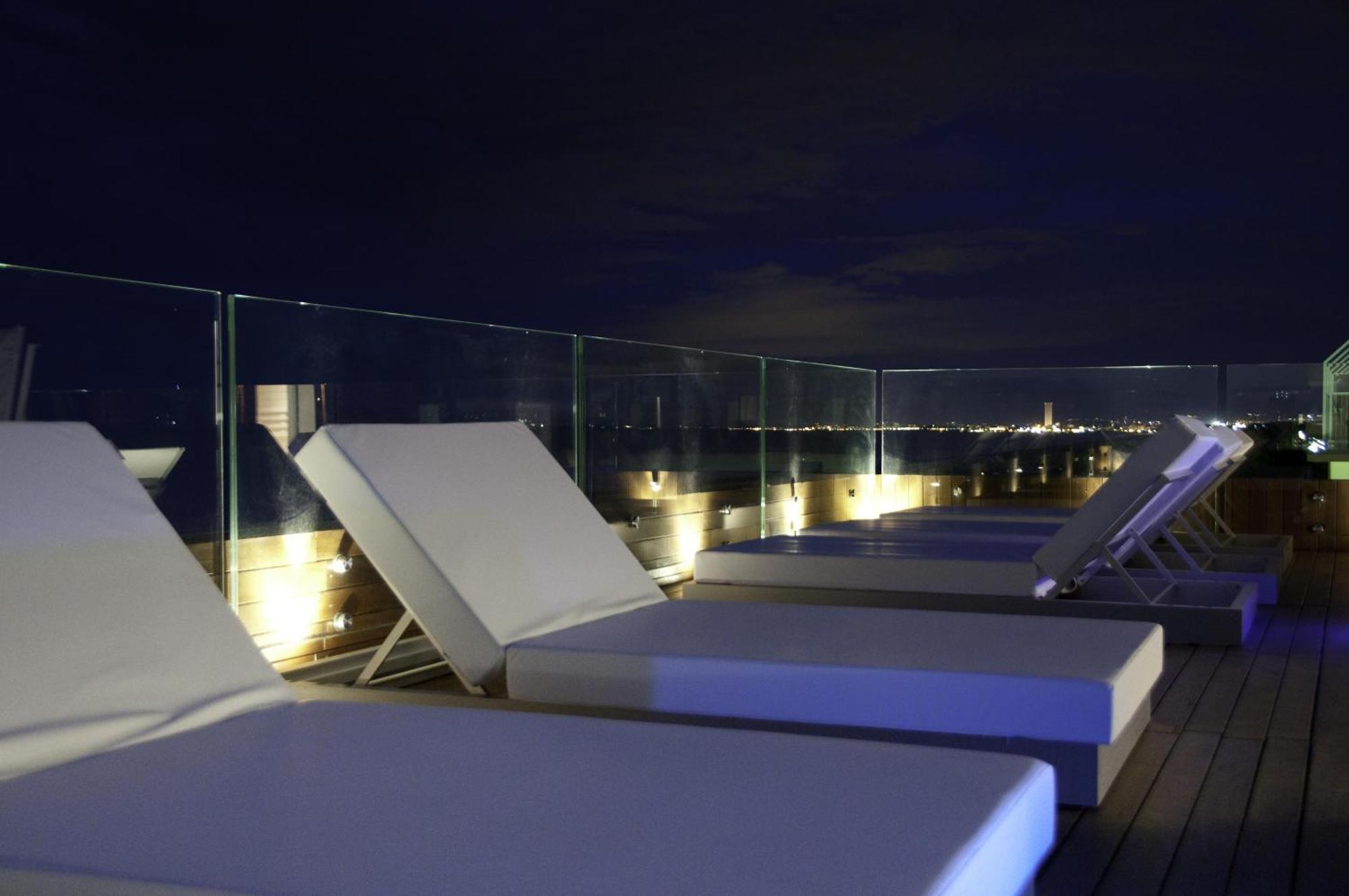Hotel Commodore Cervia Buitenkant foto