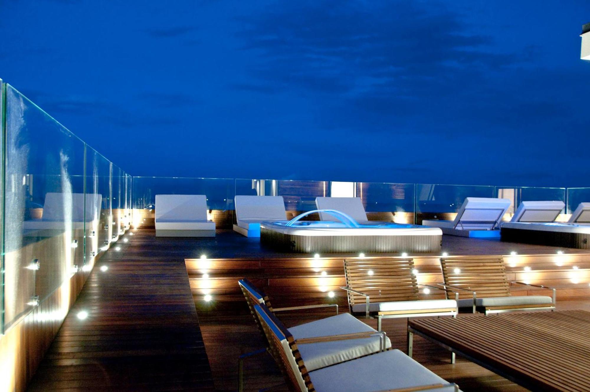 Hotel Commodore Cervia Buitenkant foto