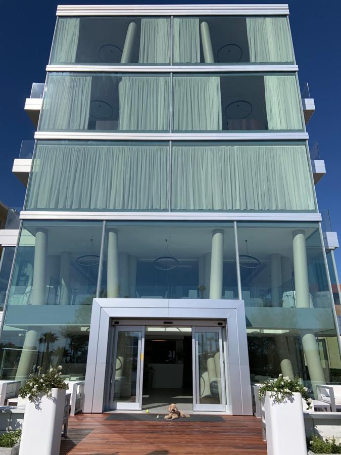 Hotel Commodore Cervia Buitenkant foto